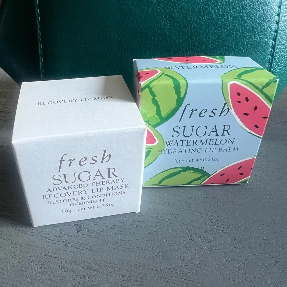 Fresh lip bundle sugar balm & sugar lip mask with cometic bag